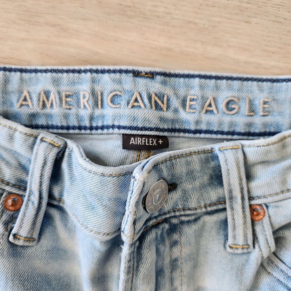 American Eagle AirFlex+ Athletic Straight Jean Mens Size 33x32 Light Wash Denim - Picture 4 of 8